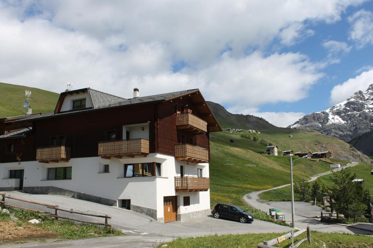Apartment Il Nocciolo Livigno Exteriör bild
