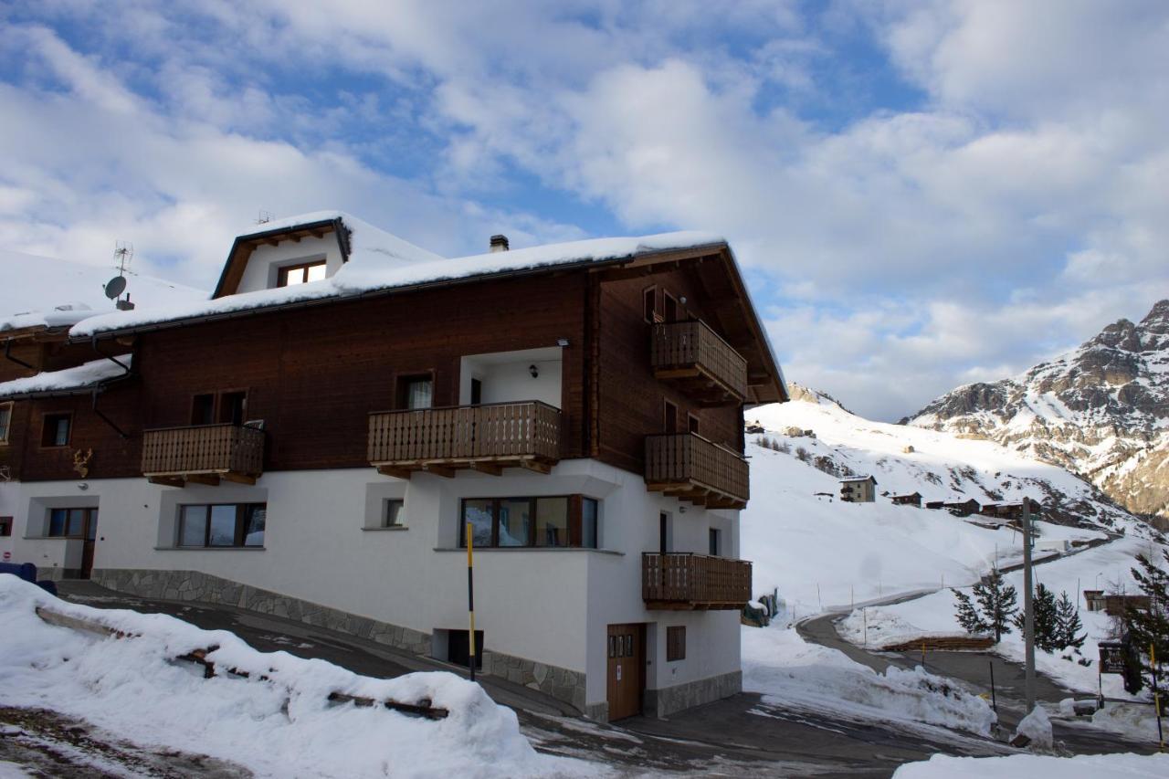 Apartment Il Nocciolo Livigno Exteriör bild
