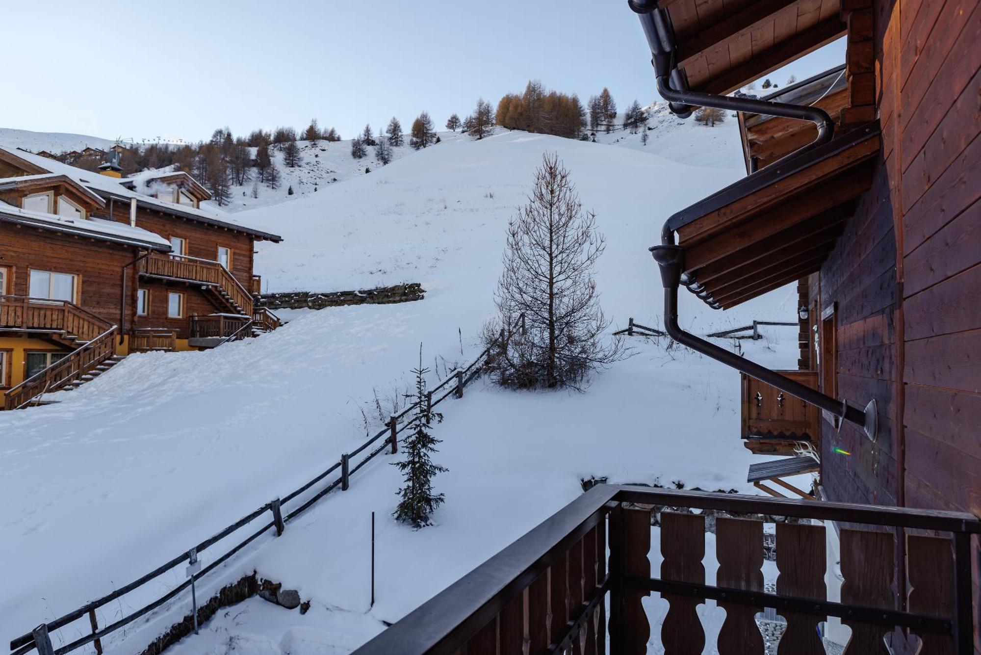 Apartment Il Nocciolo Livigno Exteriör bild
